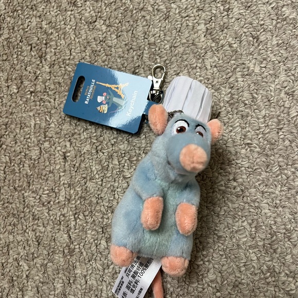 Disney Accessories - Ratatouille Keychain , official Disney merch